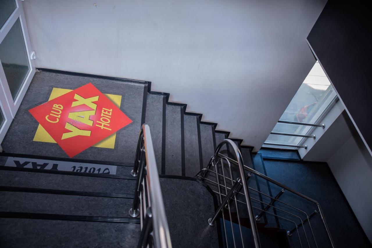Hotel Yax Cîmpeni Exteriér fotografie